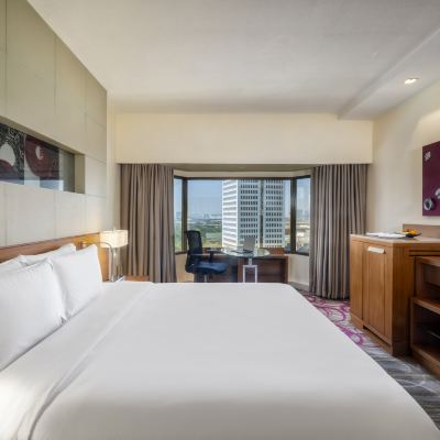 豪華特大床房 盛泰瀾拉普嶗中央廣場飯店優惠