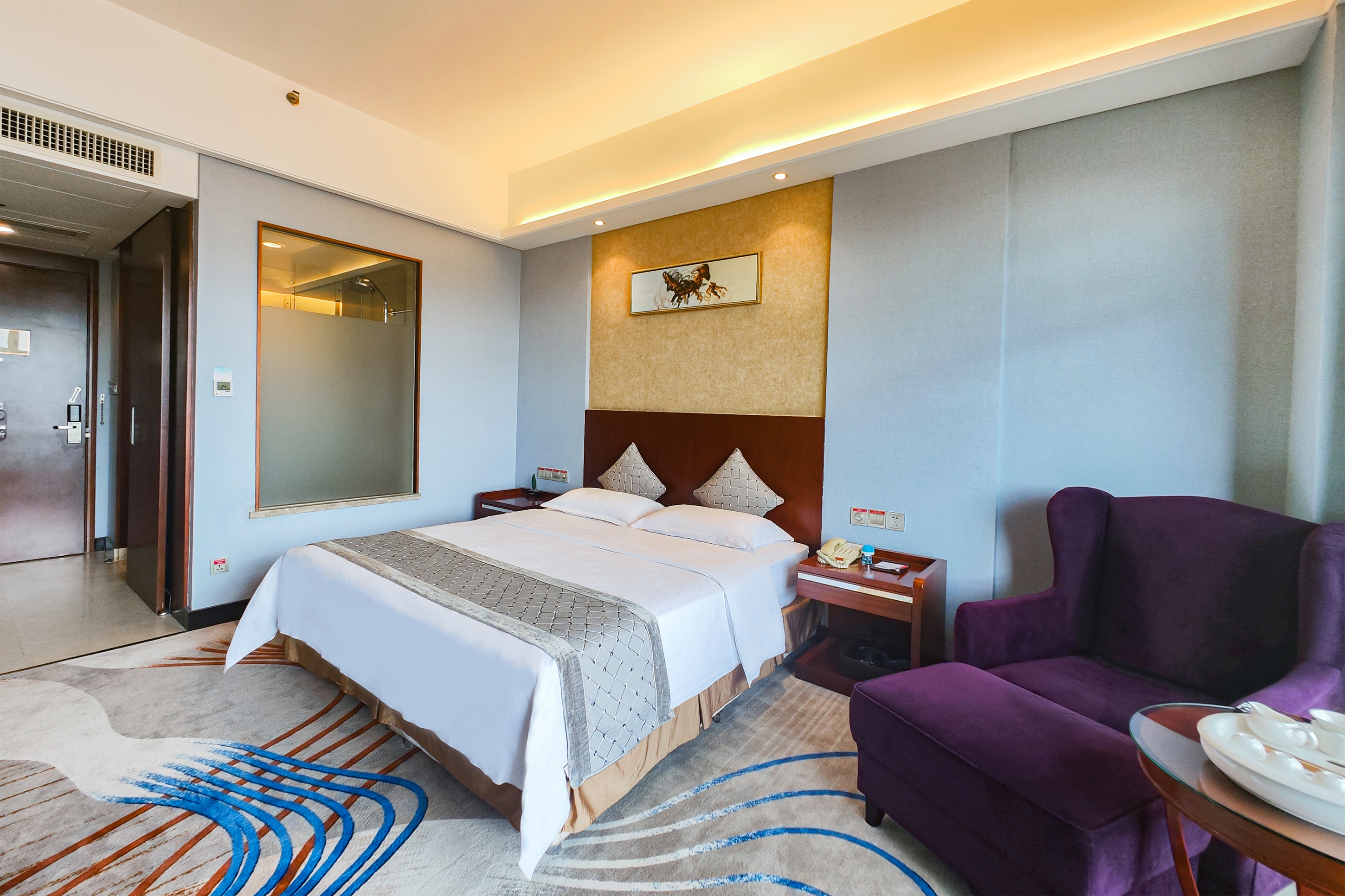 商务大床房（城市景观+城中漫居+慕斯床品）