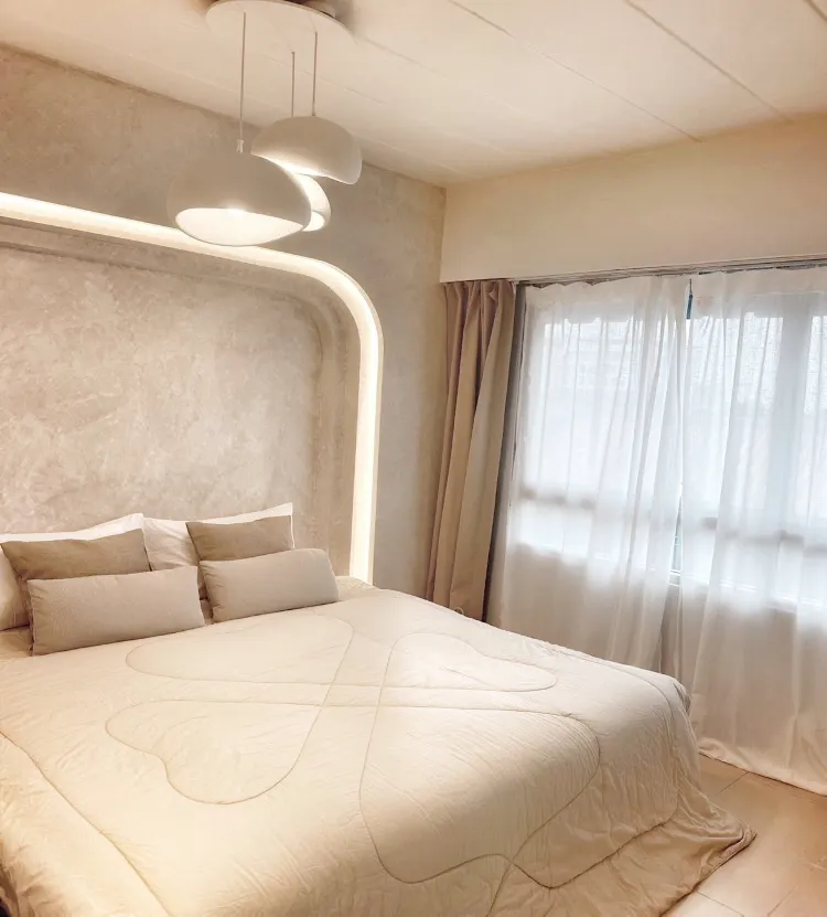 ห้องพักพร้อมระเบียง(เตียงคิงไซส์) - 408