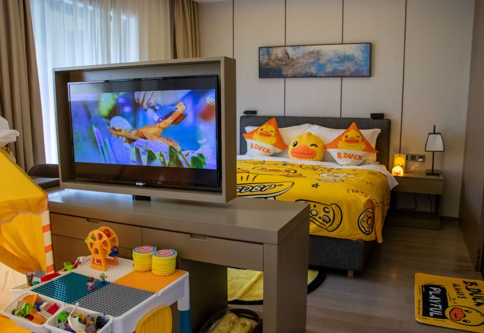 B.Duck小黃鴨親子靜謐園景大床房