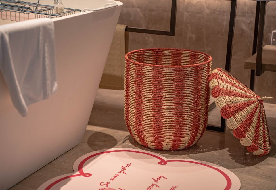 城市探趣主題豪華大床房