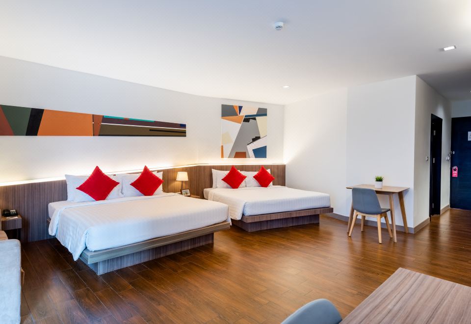 豪華家庭房（2 張特大床）