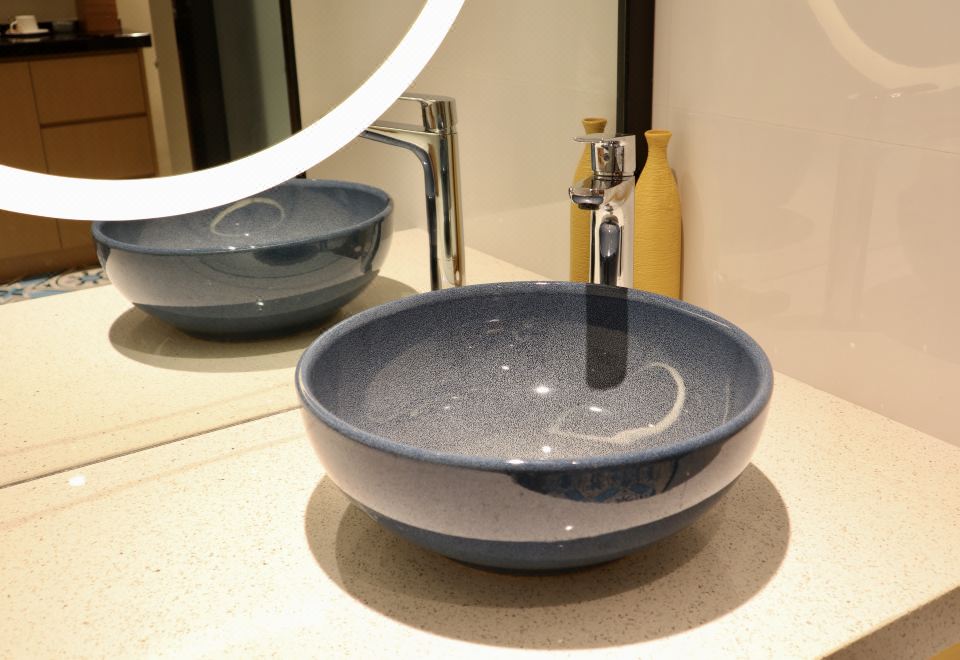 心泊湖景雙床房