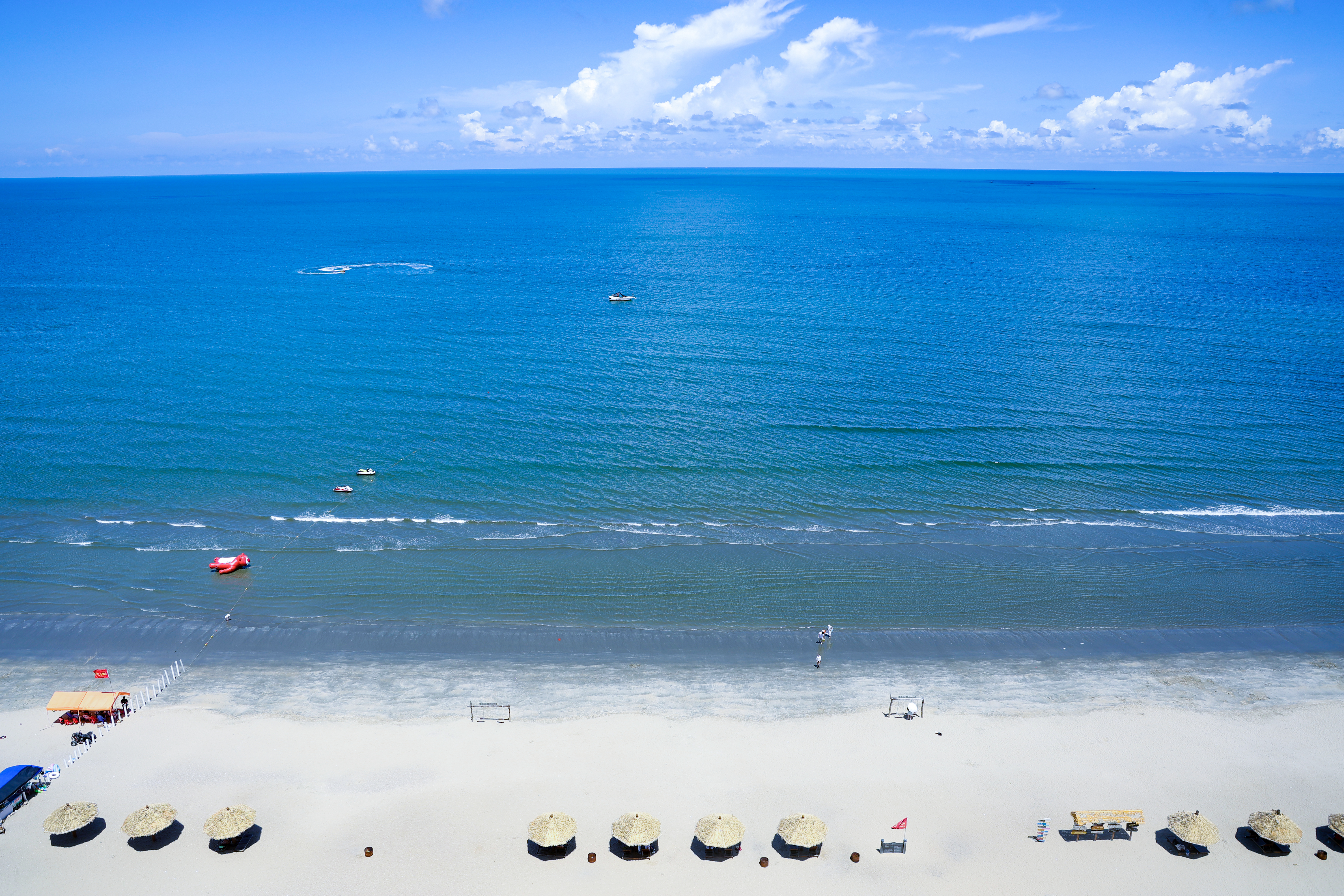 天际180°至尊正海景大床房