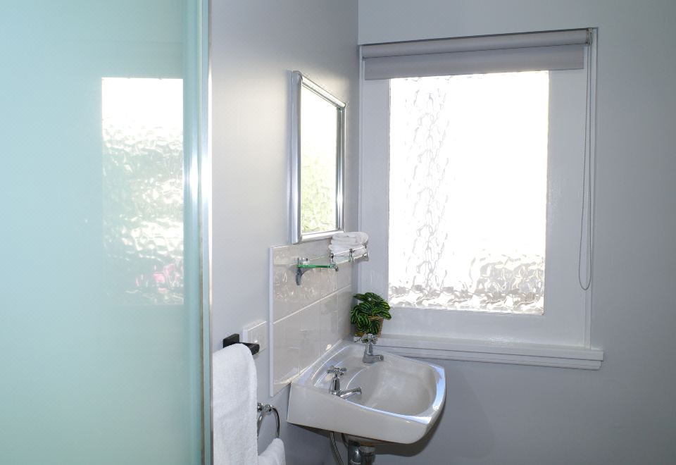 招牌特大床房带连通浴室