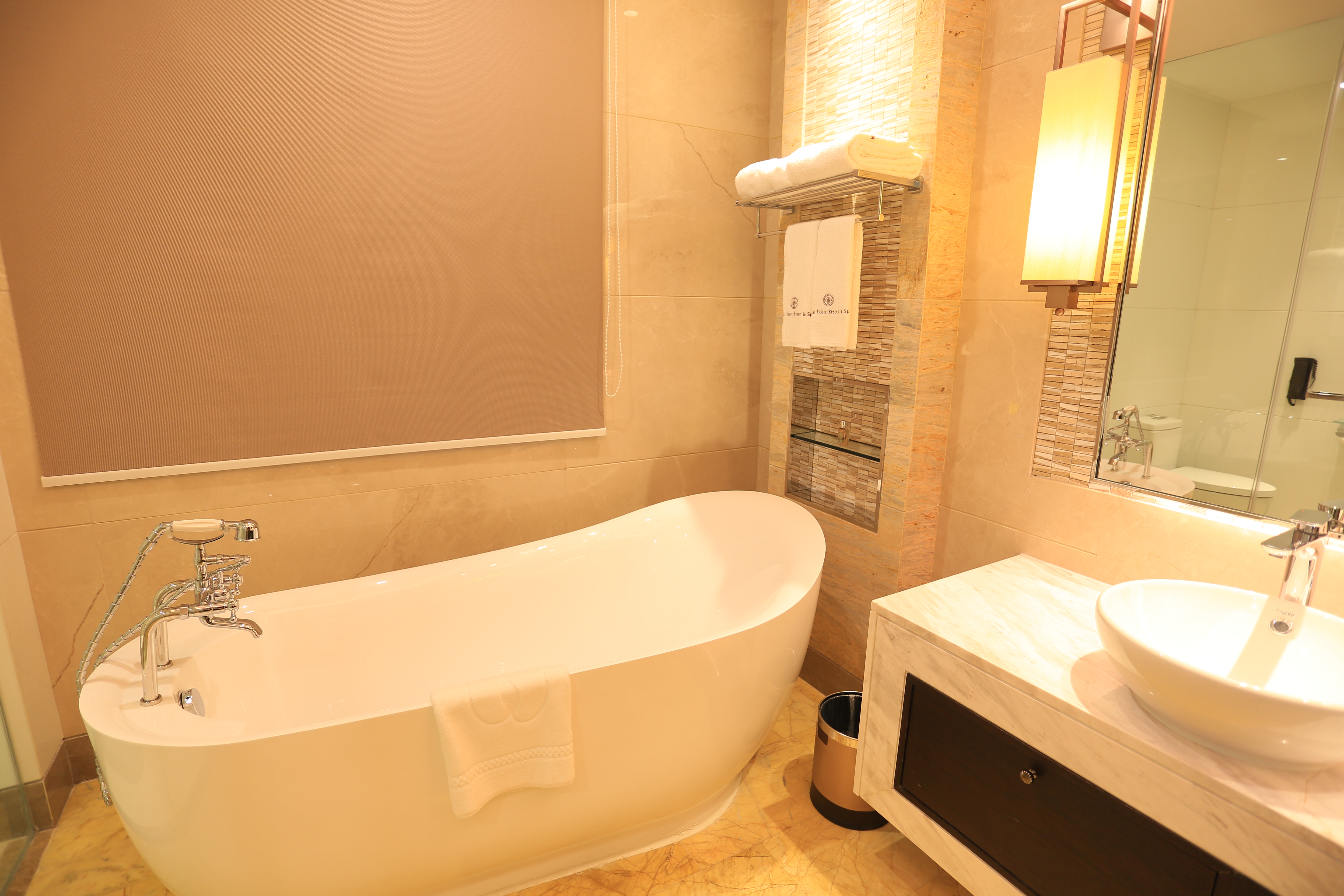 伴山別墅八房V8-私家泡池-麻將房-實木會客臺-3個客廳