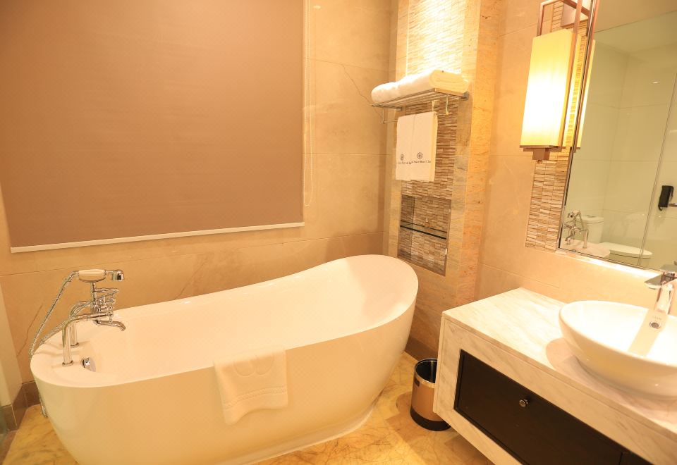 伴山別墅八房V8-私家泡池-麻將房-實木會客臺-3個客廳