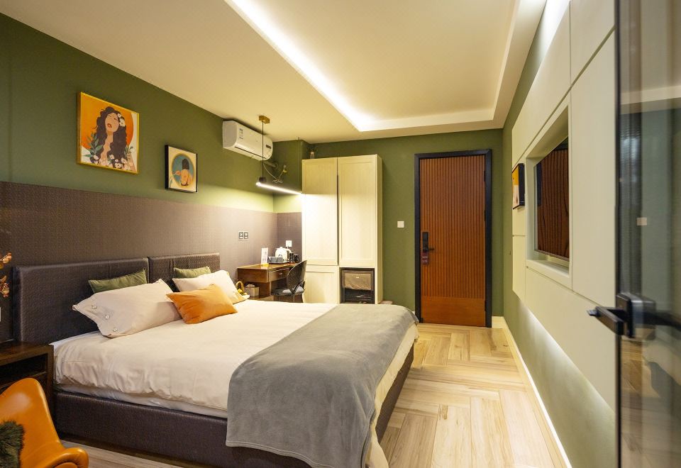 Fengcheng No.12 CourtyardQueen Room With Garden View