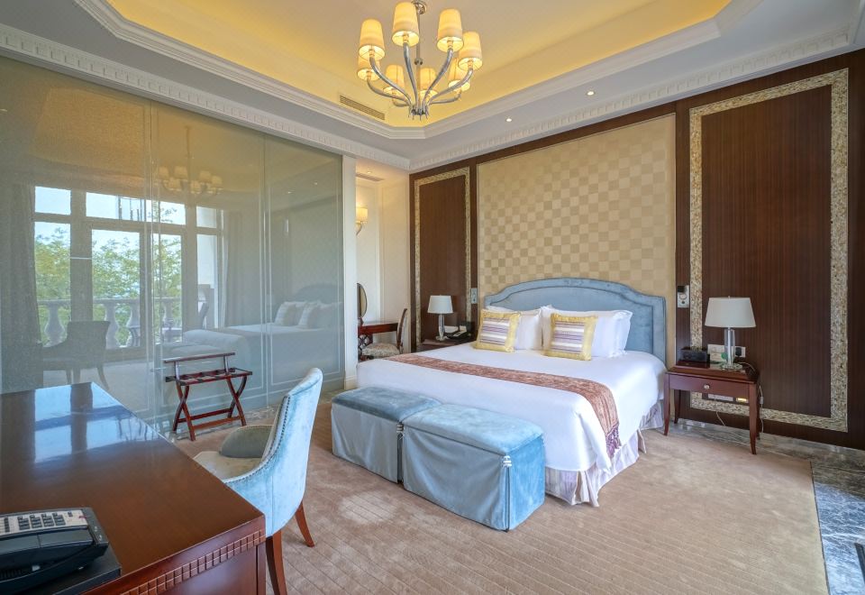 加床园景家庭阳台套房