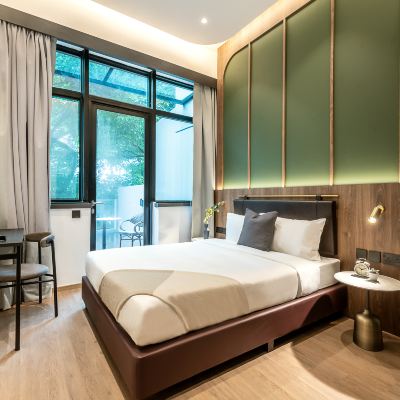 豪華大號床間和陽台 歐文之家飯店公寓優惠