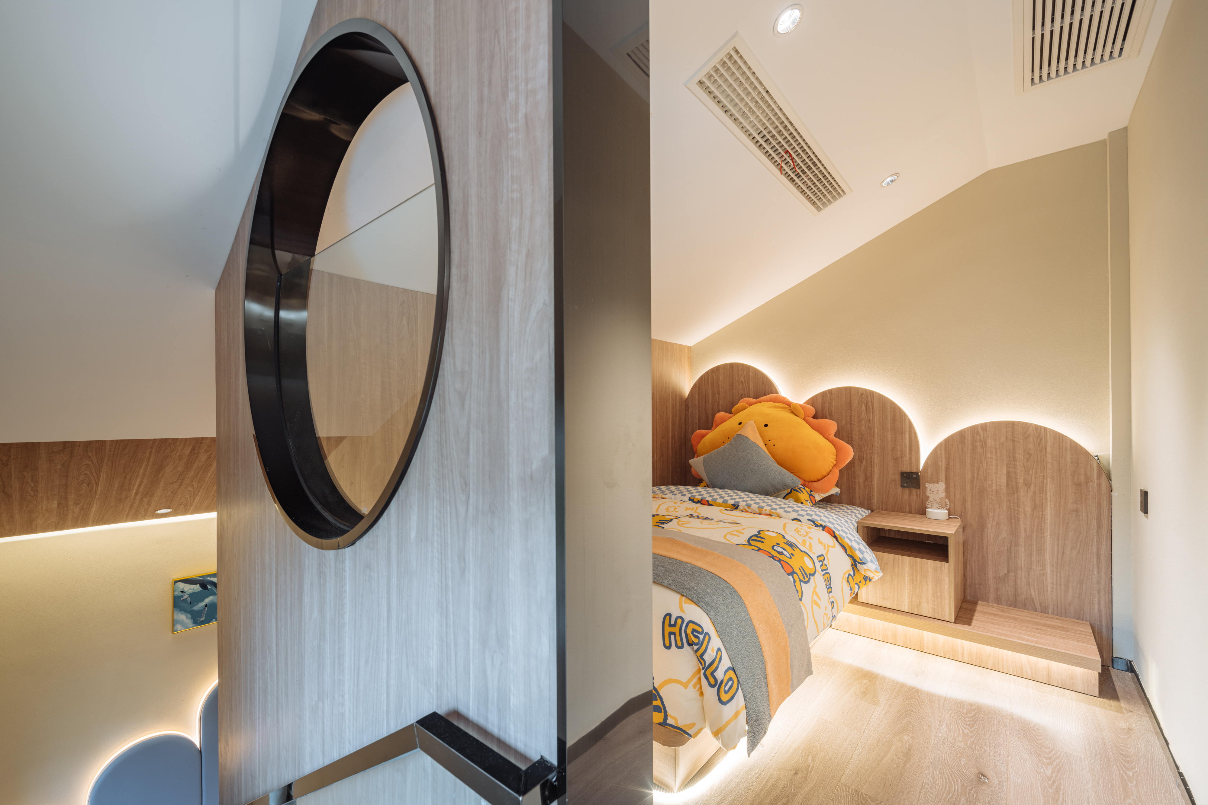 度假别墅包层（远观山景+大草坪+户外帐篷+超大落地窗+品茶+智能客控）