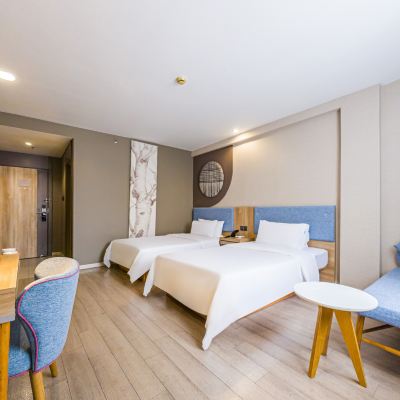 高級雙床房（採光通透+貴妃椅） 如家飯店·NEO（深圳東門步行街晒布地鐵站店）優惠