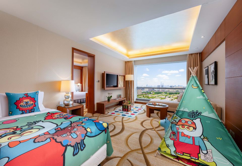 “微笑吧！外星小神獸”親子行政套房