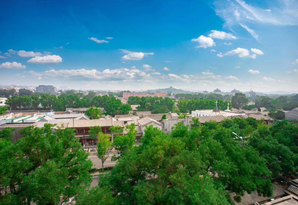 欢逸景观大床房（城市美景+小冰箱）