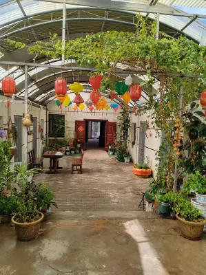JIAYUGUANGUANCHENGLAOWANGJIAKEZHAN Hotels in 