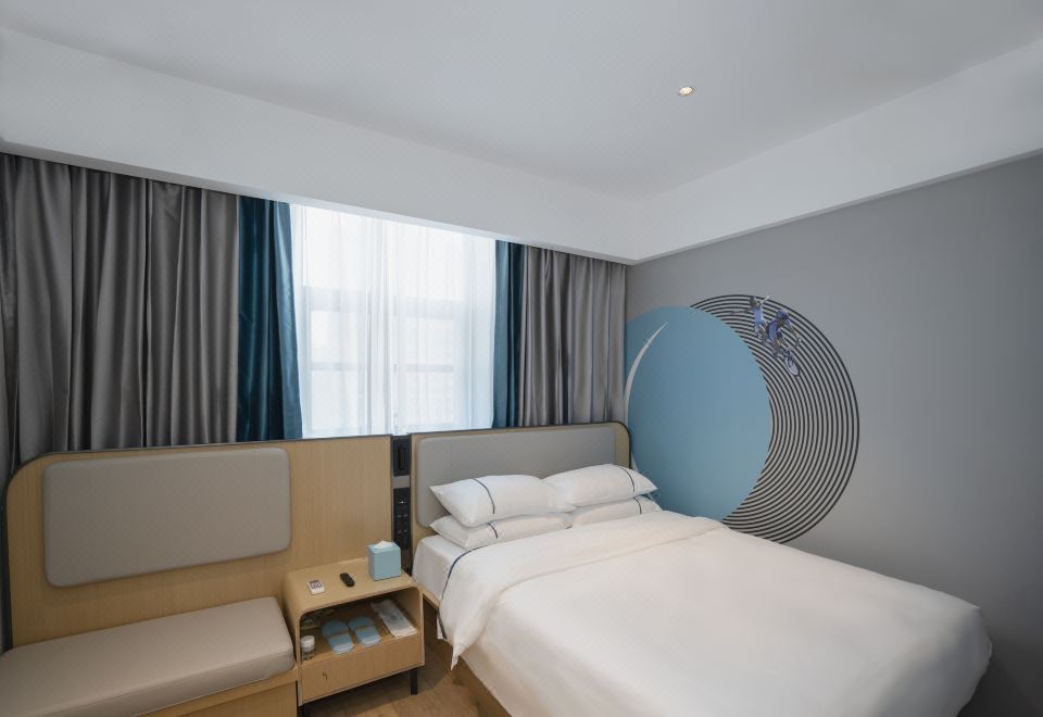 標準大床房（舒適床品丨智能馬桶丨悠享辦公）