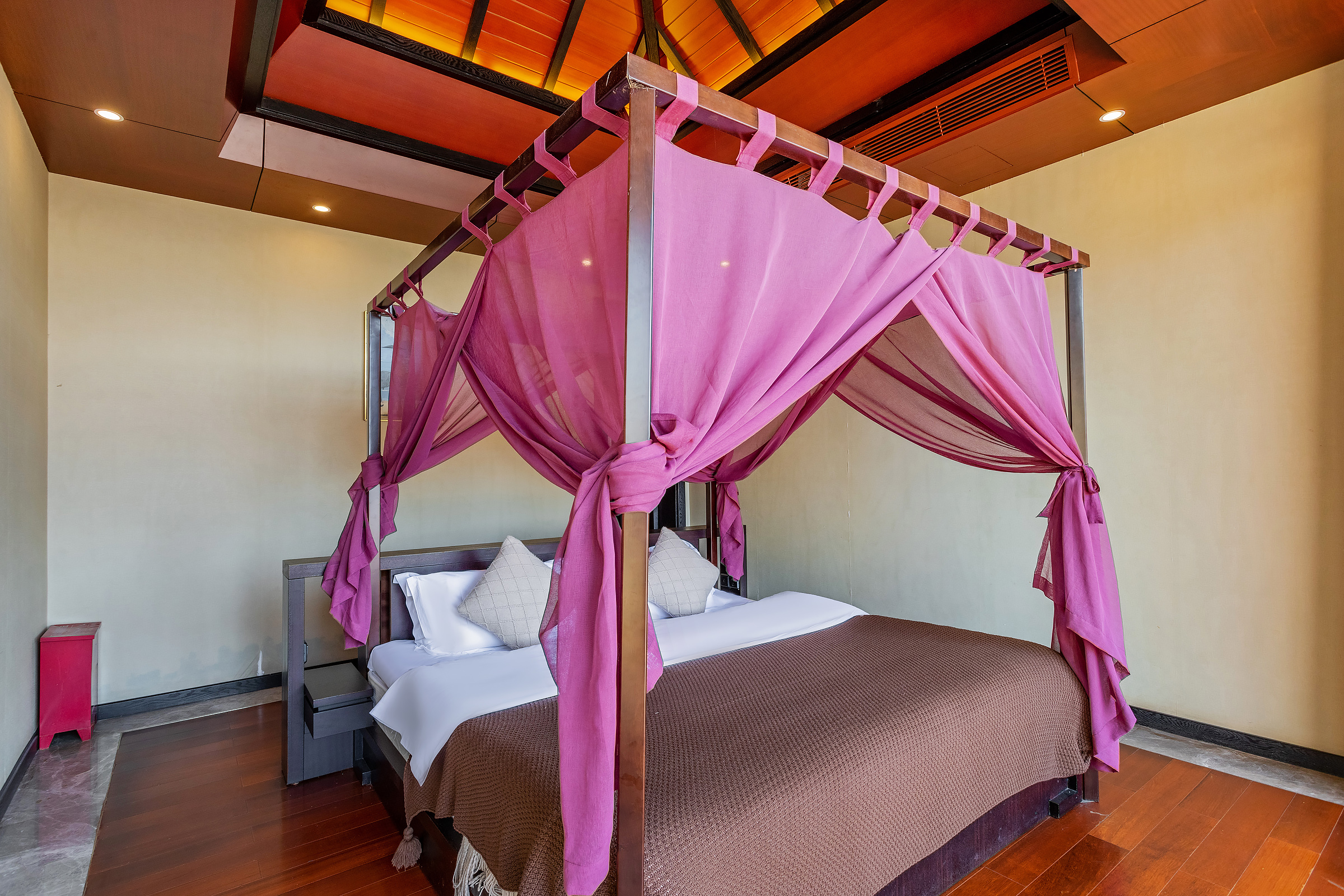 湖景私家泳池别墅·两卧