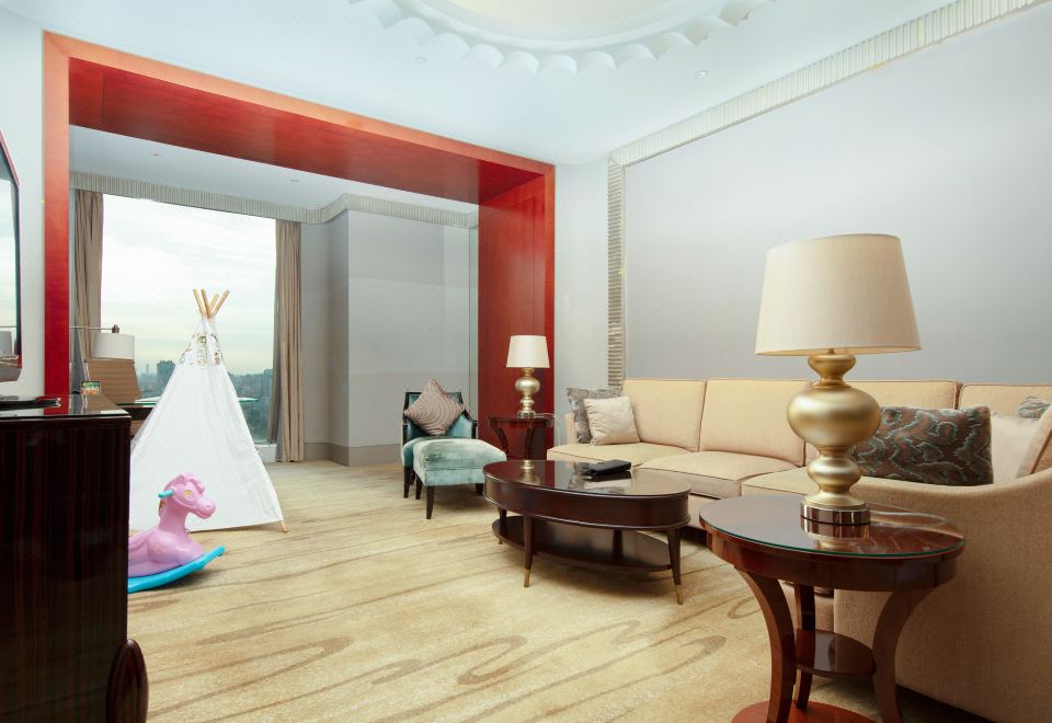 行政湖景亲子套房