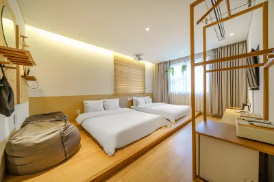 Chuncheon Hey Hotel Hotele w: 