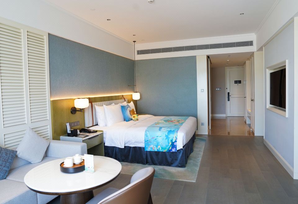 Xiamen International Seaside HotelFire Bear Themed Double Bed Room