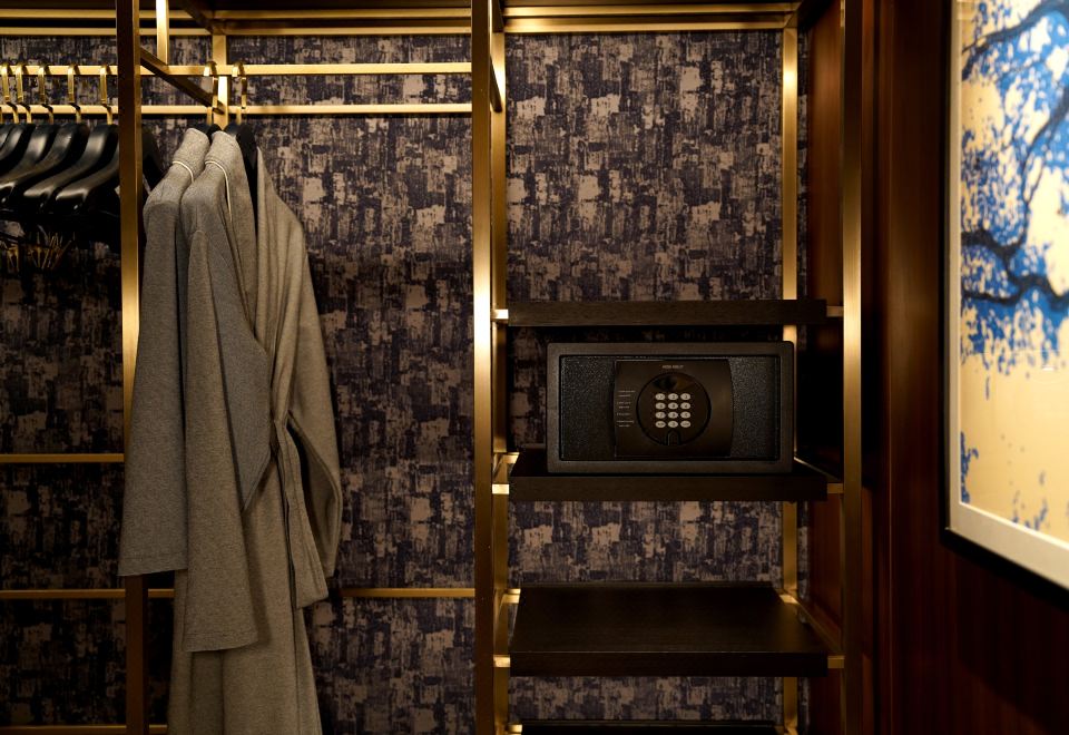 豪华套房联通房（一家童乐+私享戴森吹风机+Coffee机）