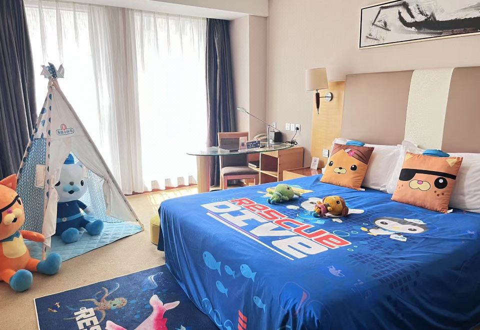 海底小縱隊主題親子房