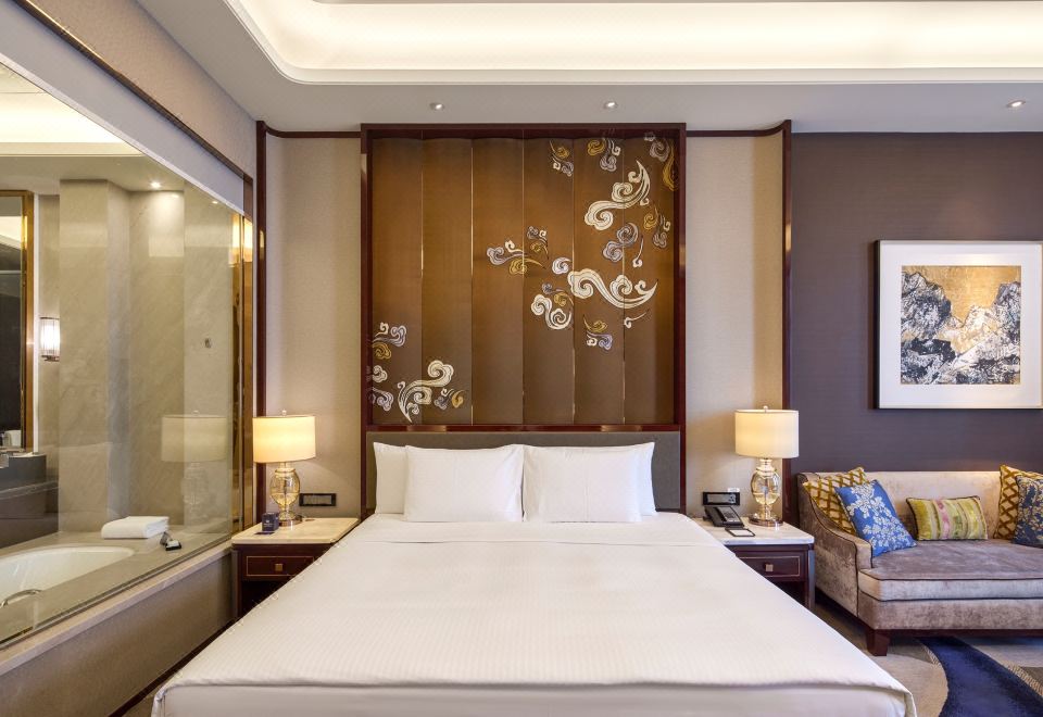 高级豪华大床房--温馨雅致，尽享一夜酣眠