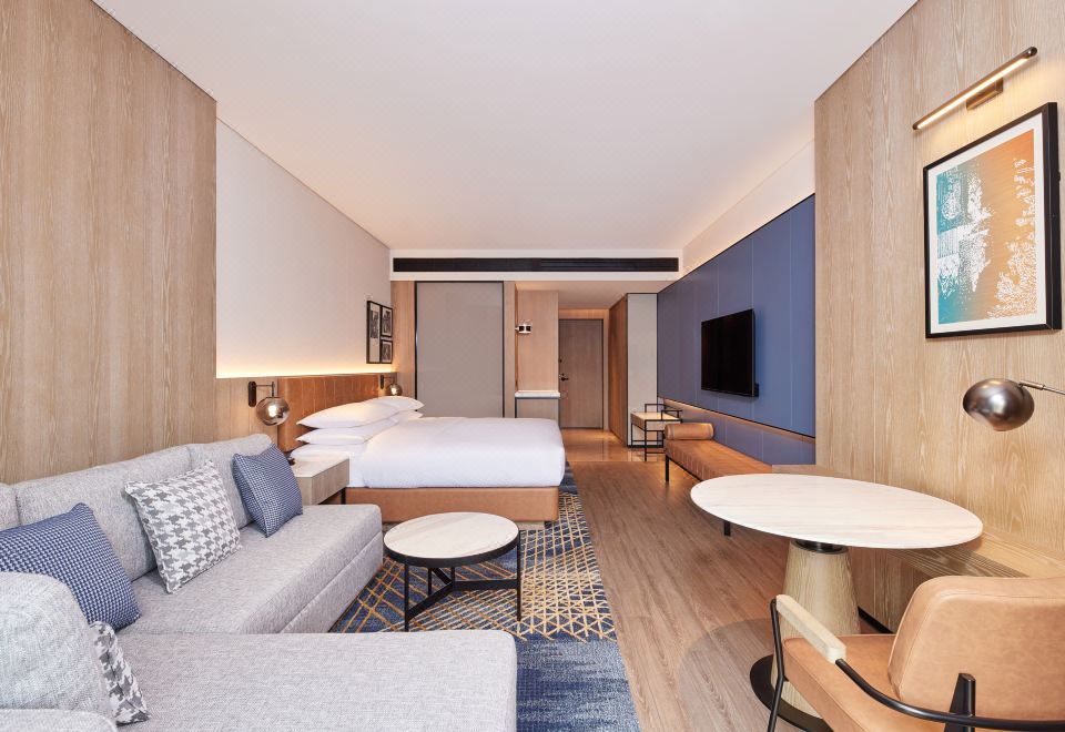 Four Points by Sheraton FengjingQueen Room With Lake View