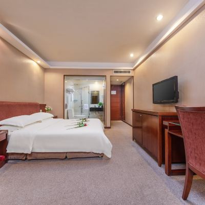 高級大床房 鴻波酒店（深圳華僑城店）優惠