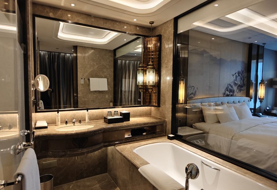 Wanda Vista UrumqiCute Pet Large Bed Room