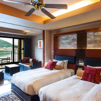 和洋室エグゼクティブルーム 富士河口湖温泉郷のホテル・風のテラスKUKUNA・くくな クーポン