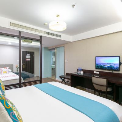 四季家庭房（廣闊視野＋高層城景＋親子四人間） 紹興君亭飯店（柯橋古鎮輕紡城北市場店）優惠