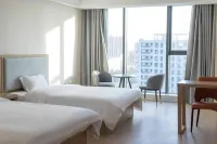Shangyue Hotel (Huaibei Normal University Binhu Campus)