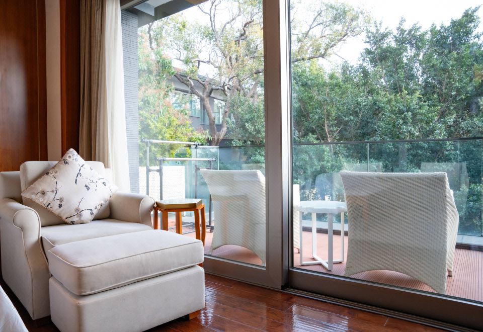 靜曦觀景陽臺大床房