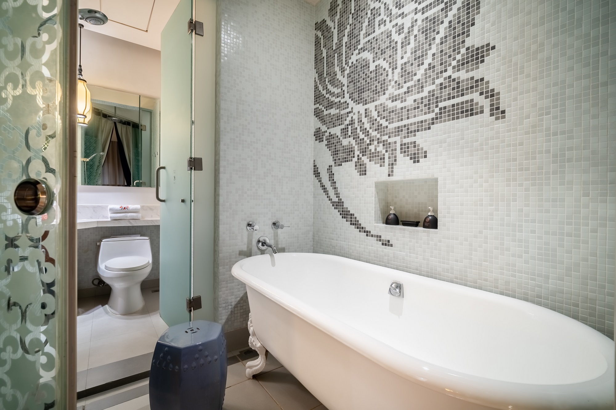 西溪豪华大床房