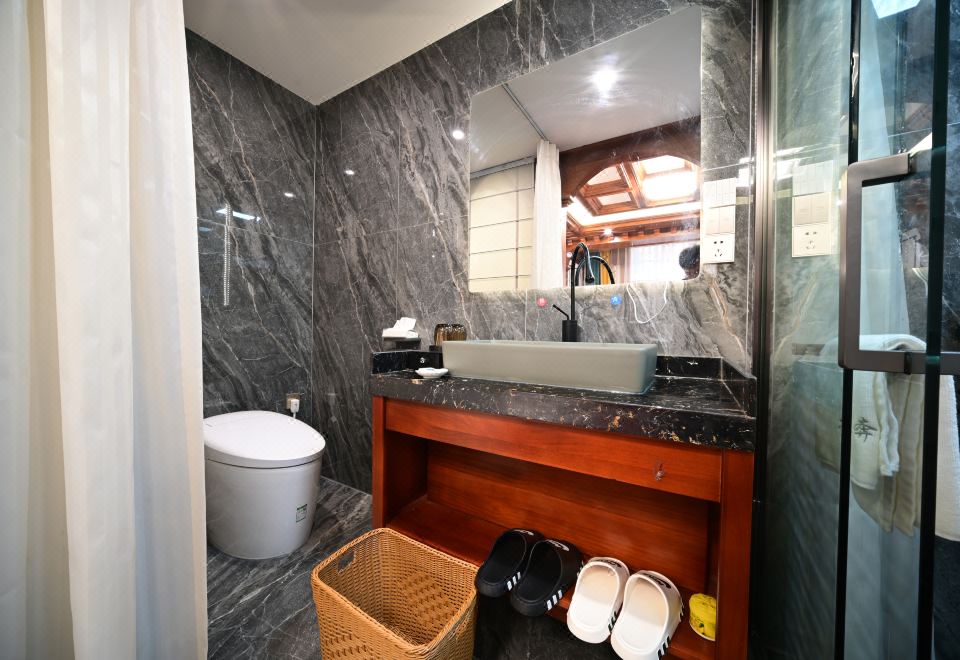 Deluxe Triple Room With Floor Heating And Humidifier