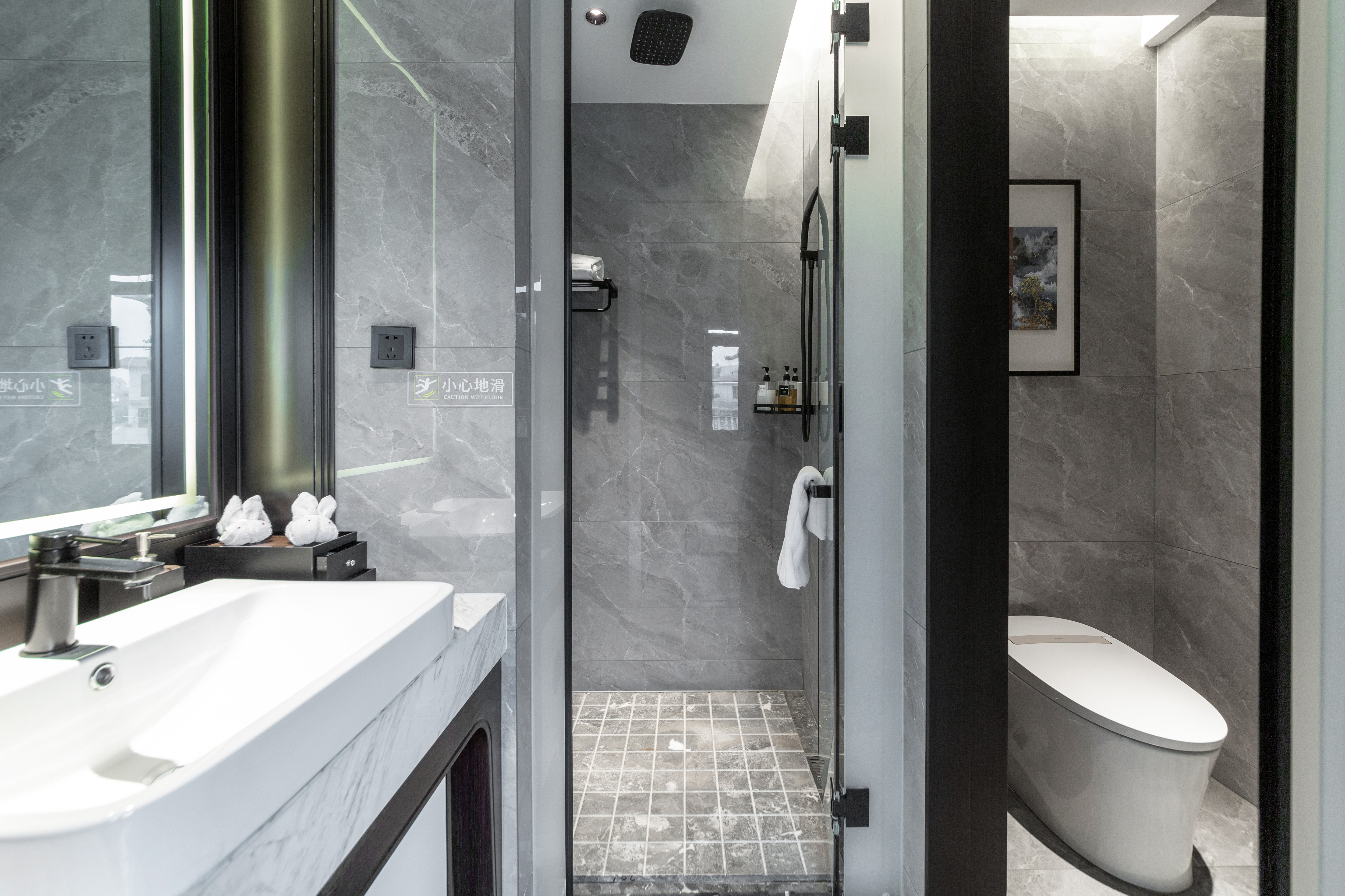 高级双床房（全屋智能+舒适好眠+55寸液晶电视）