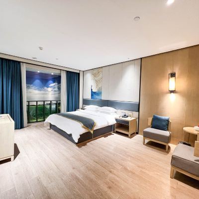 優選大床房（無窗） 汕頭海潤酒店（汕頭萬象城店）優惠