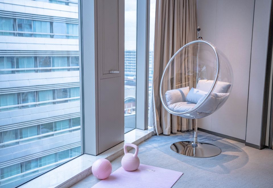 城市探趣主題豪華套房