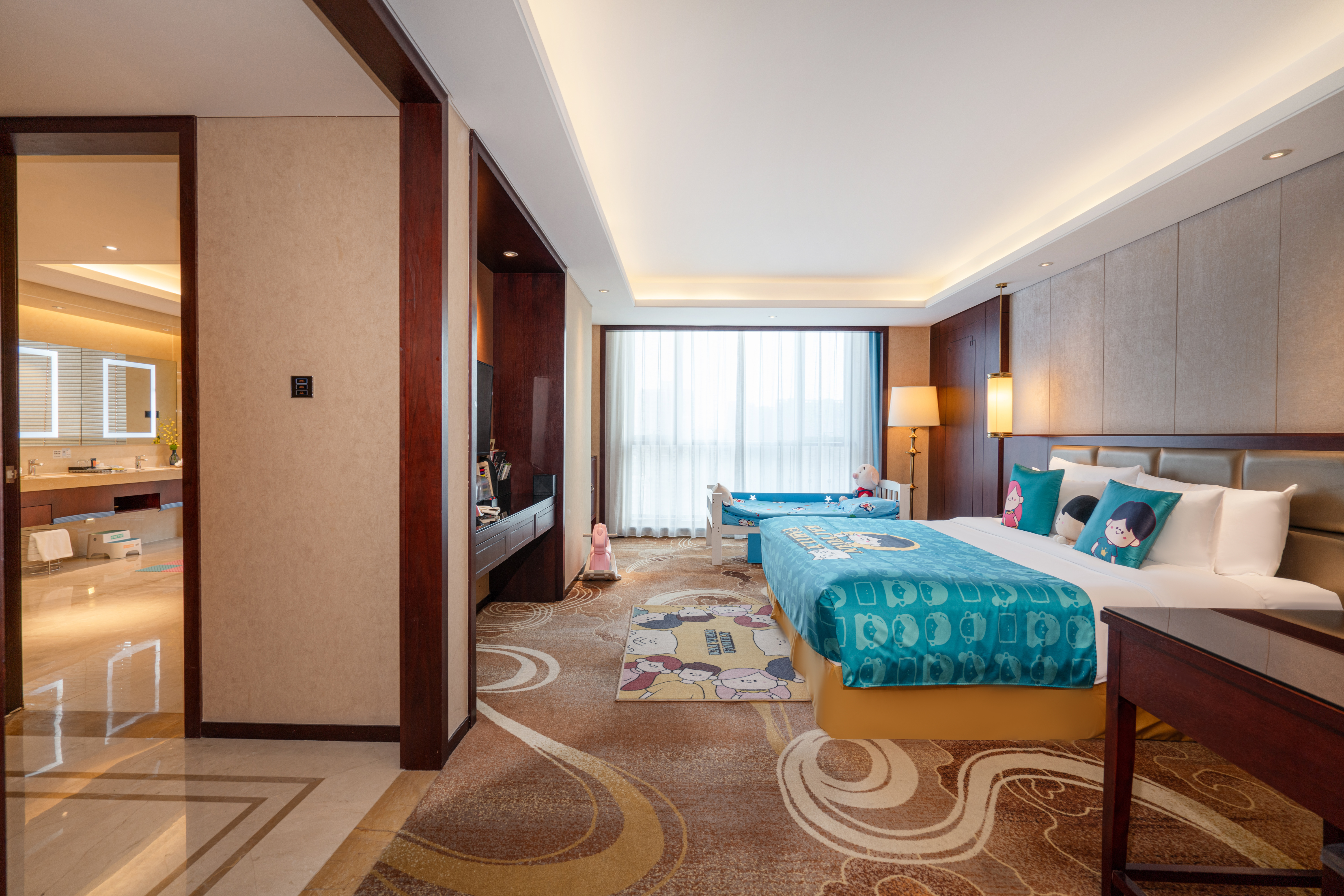 行政家庭亲子房