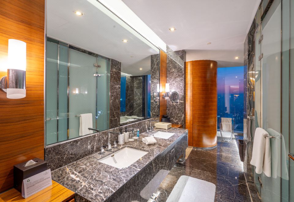 InterContinental NanjingConnecting Suite - Lake View Two-Bedroom (Urban Cityscape View)