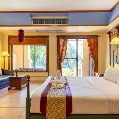 ห้องพรีเมียร์ เตียงใหญ่ 1 เตียง รหัสโปรโมชั่น ผึ้ง-หวาน รีสอร์ท แอนด์ สปา กาญจนบุรี