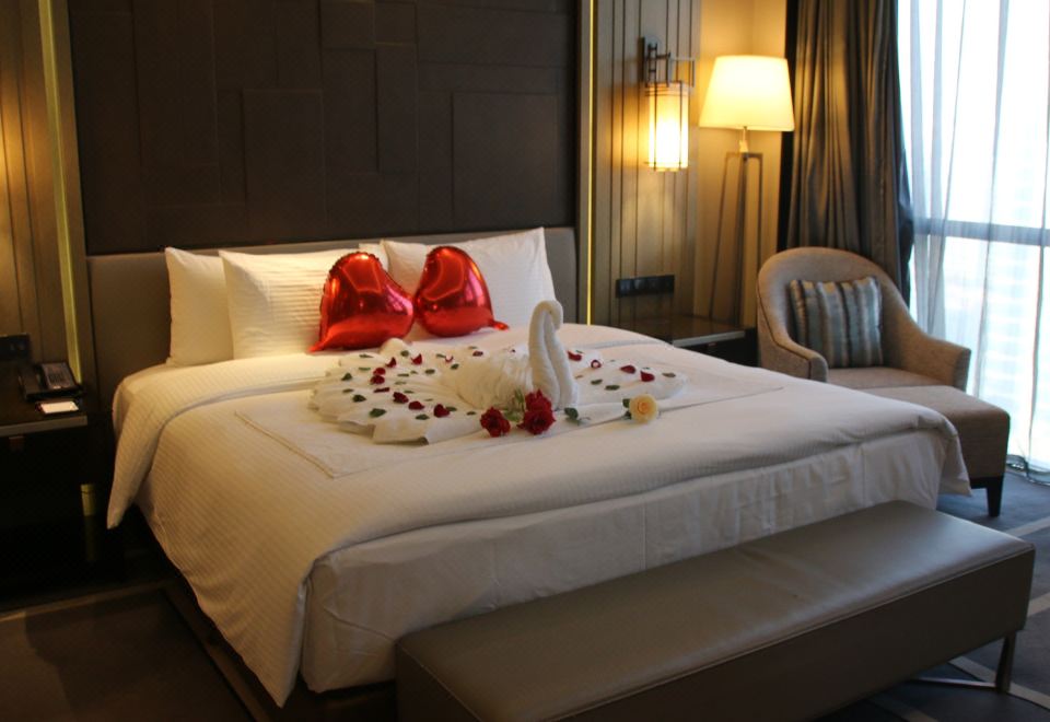 精致大床套房（浪漫七夕氛围）