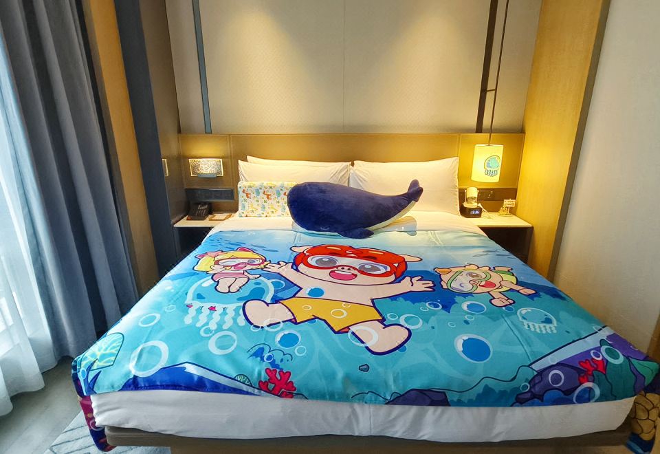 The Meixi Lake, Changsha Marriott Executive ApartmentsPig Hero Themed Room (Twin Beds)