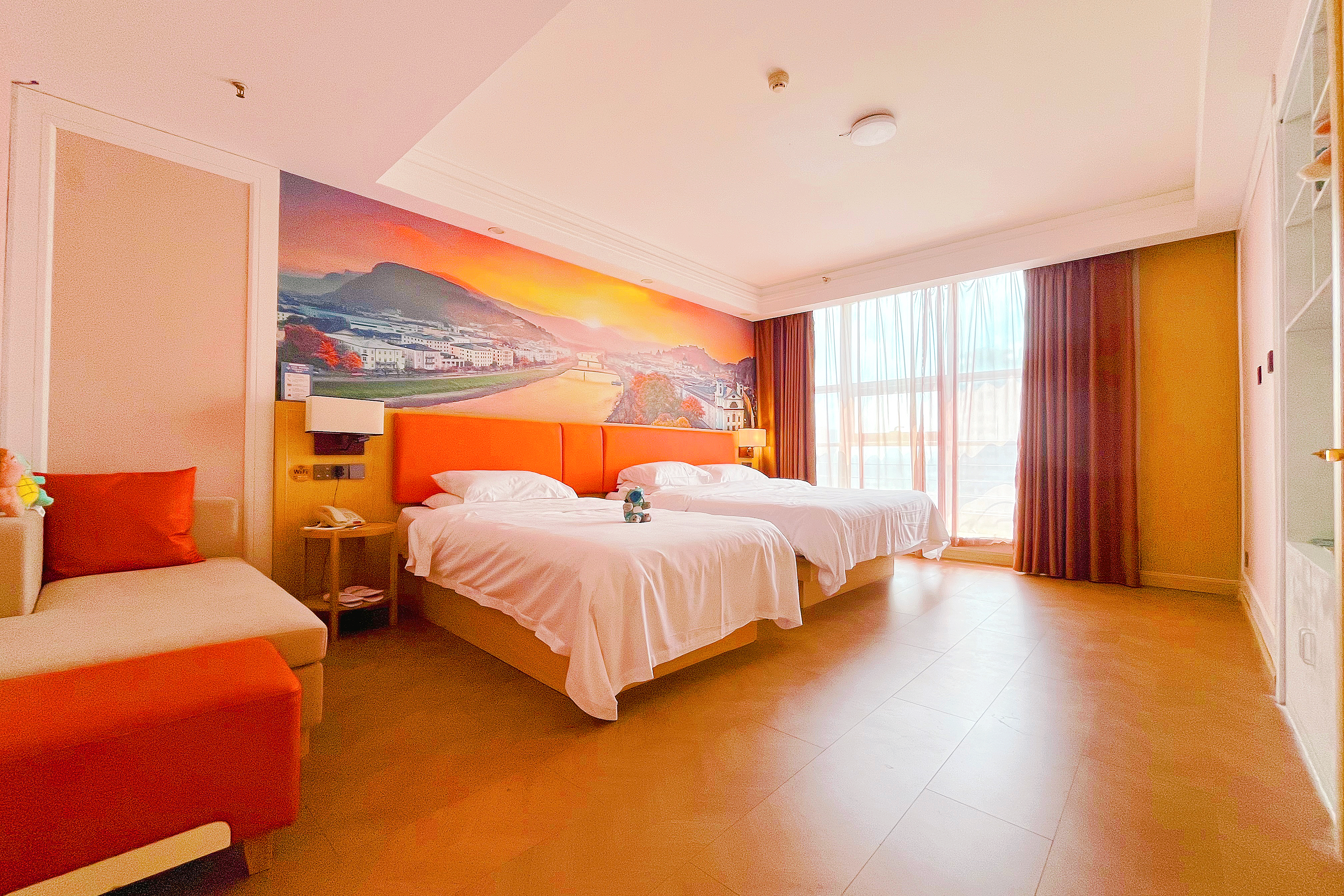 家庭套房【巨幕投影+小童读书+露营帐篷+落地窗】