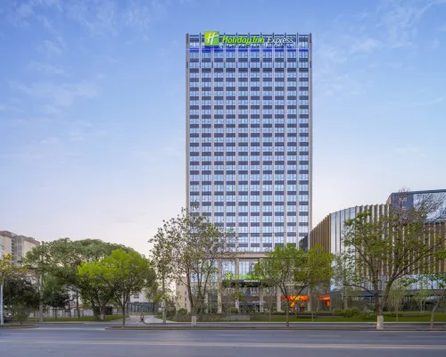 Holiday Inn Express AKSU by IHG Hotele w: Aksu
