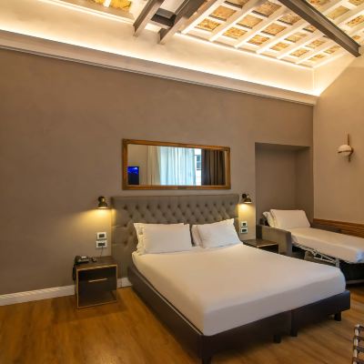 豪華三人間 阿卡德米亞酒店優惠