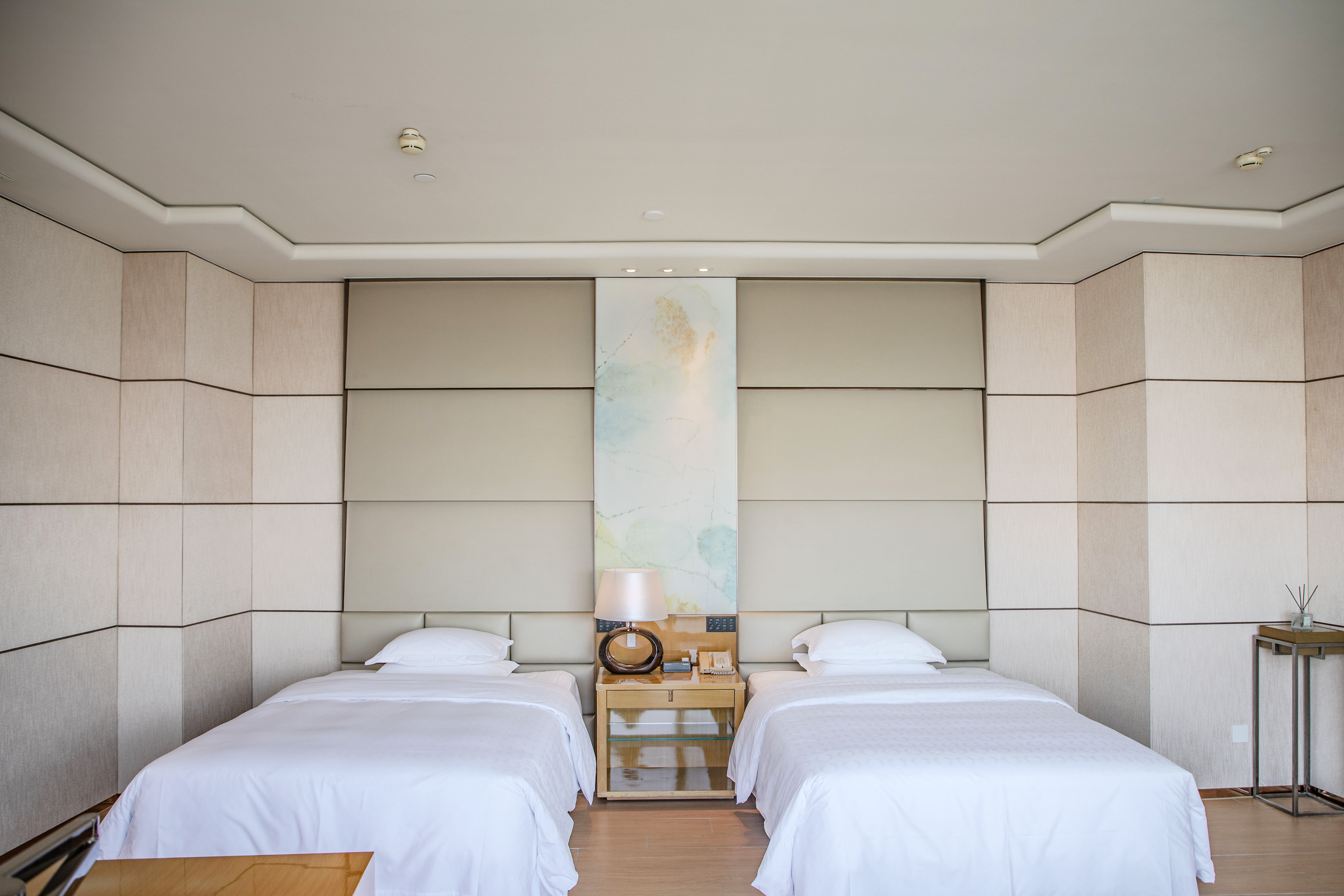 暖汤温泉·静密景观双床房（静享睡眠&丝涟床垫）