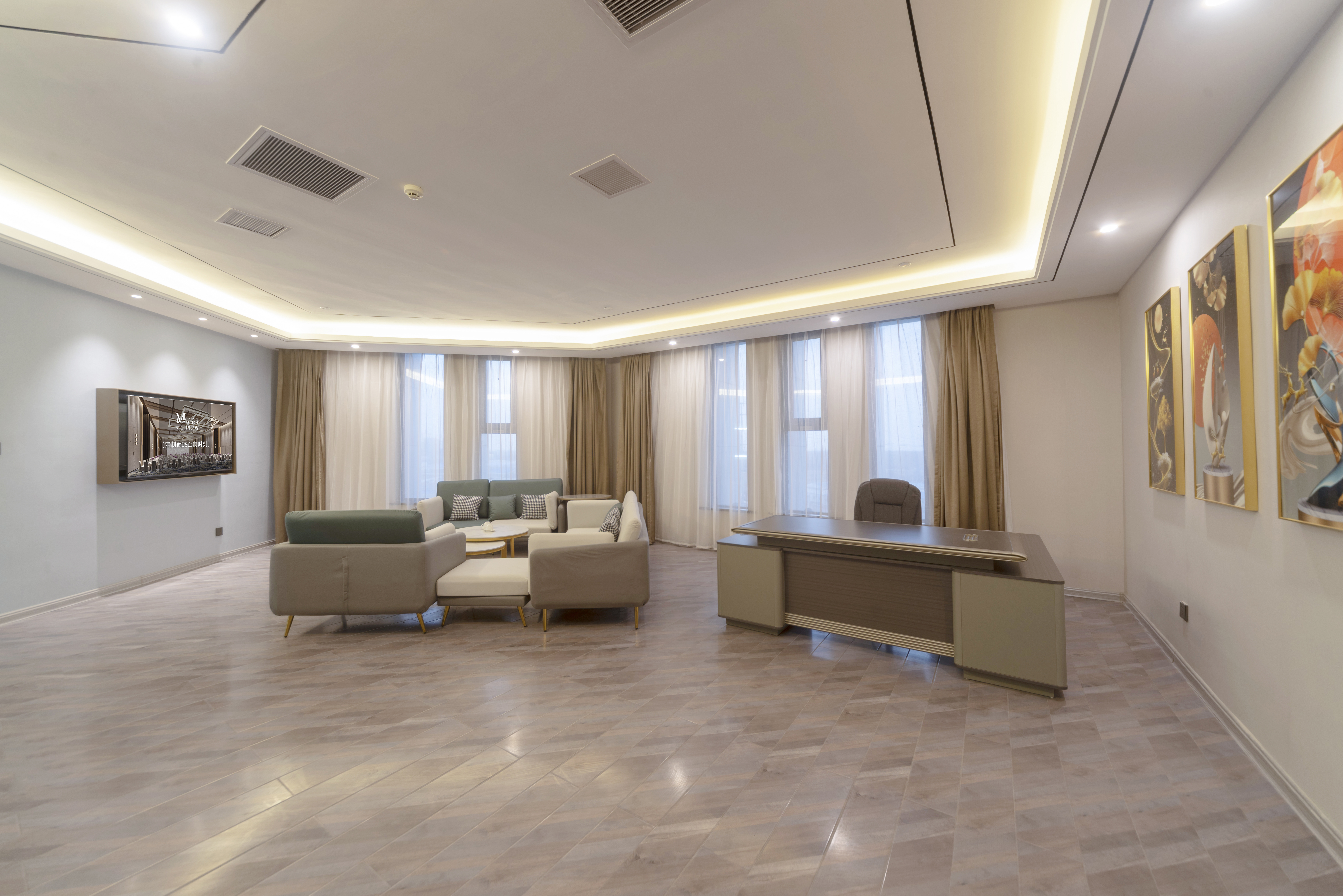 豪华套房（豪华会客厅+超大浴缸+双衞生间）