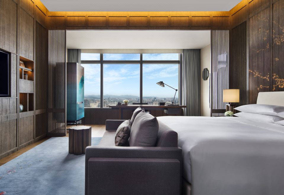 Park Hyatt HangzhouQueen Room With Mountain View